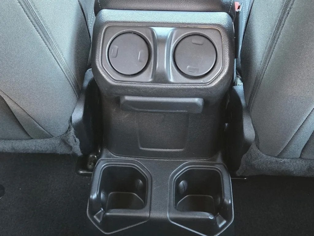 2023 Jeep Wrangler 4-Door Sport 4x4