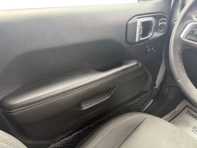 2023 Jeep Wrangler 4-Door Sahara