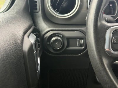 2023 Jeep Wrangler 4-Door Sahara