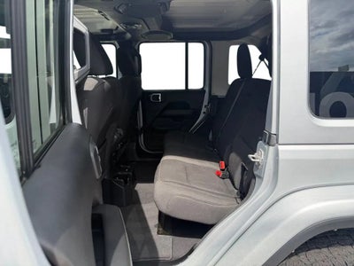 2023 Jeep Wrangler 4-Door Sahara