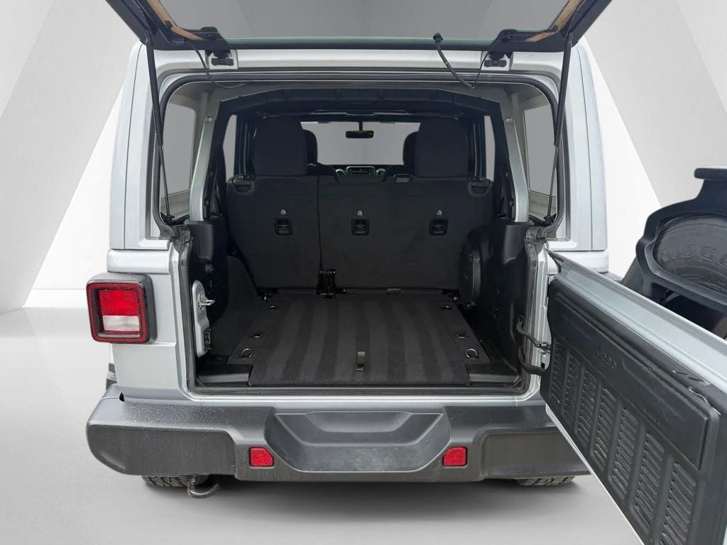 2023 Jeep Wrangler 4-Door Sahara