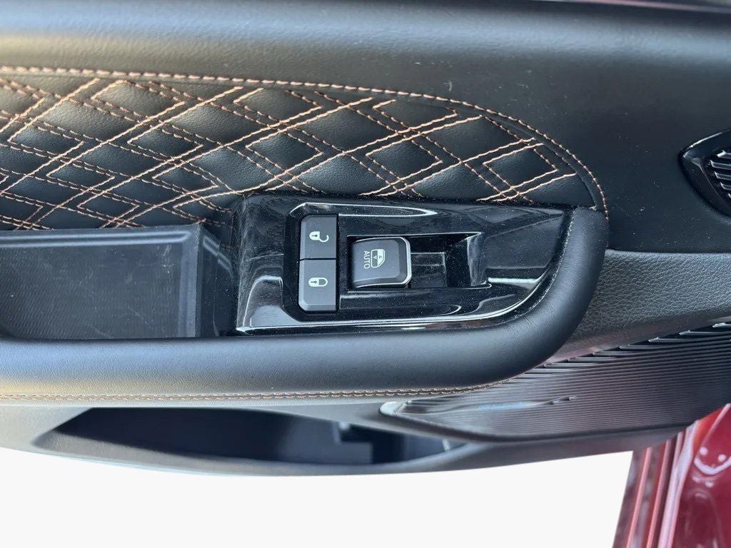 2022 Jeep Grand Cherokee Summit