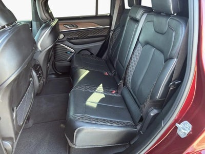 2022 Jeep Grand Cherokee Summit