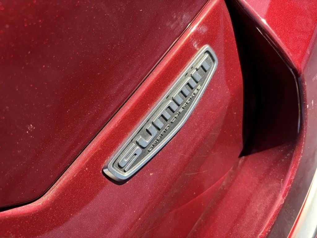 2022 Jeep Grand Cherokee Summit