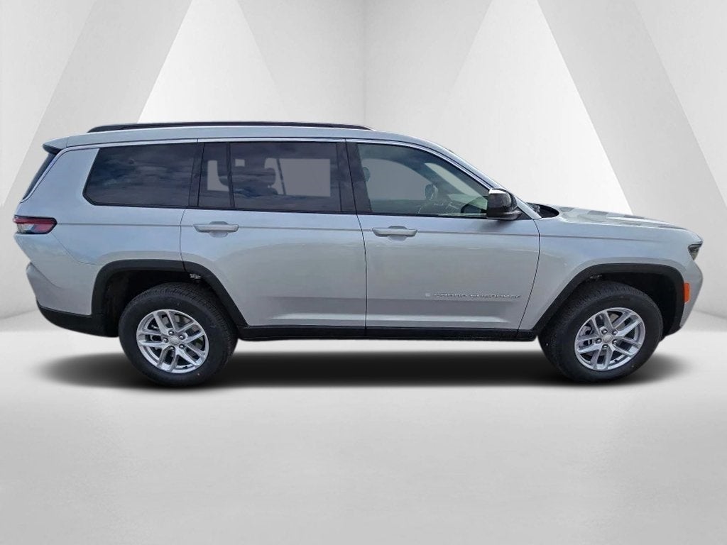 2025 Jeep Grand Cherokee GRAND CHEROKEE L LAREDO 4X4