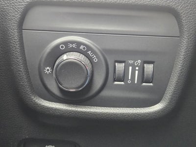 2025 Jeep Grand Cherokee GRAND CHEROKEE L LAREDO X 4X4