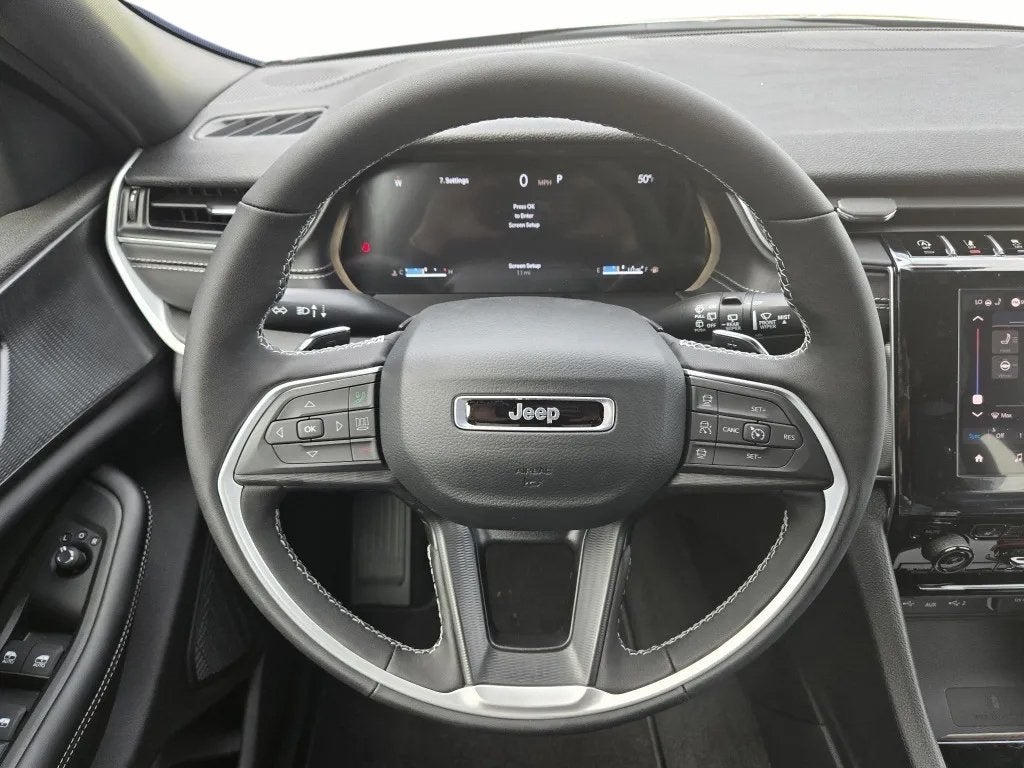 2025 Jeep Grand Cherokee GRAND CHEROKEE L LAREDO X 4X4