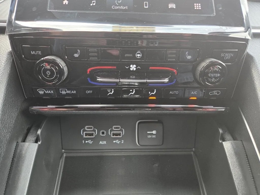 2025 Jeep Grand Cherokee GRAND CHEROKEE L LAREDO X 4X4