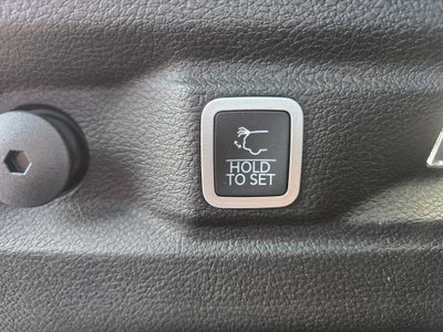 2025 Jeep Grand Cherokee GRAND CHEROKEE L LAREDO X 4X4