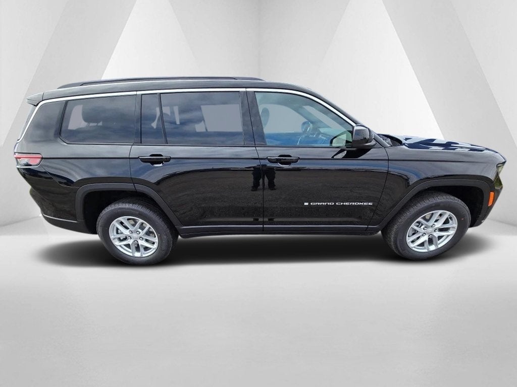 2025 Jeep Grand Cherokee GRAND CHEROKEE L LAREDO X 4X4