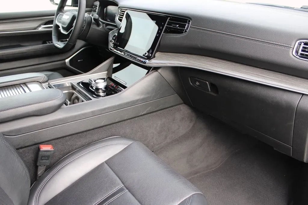 2024 Jeep Wagoneer L Series II 4x4