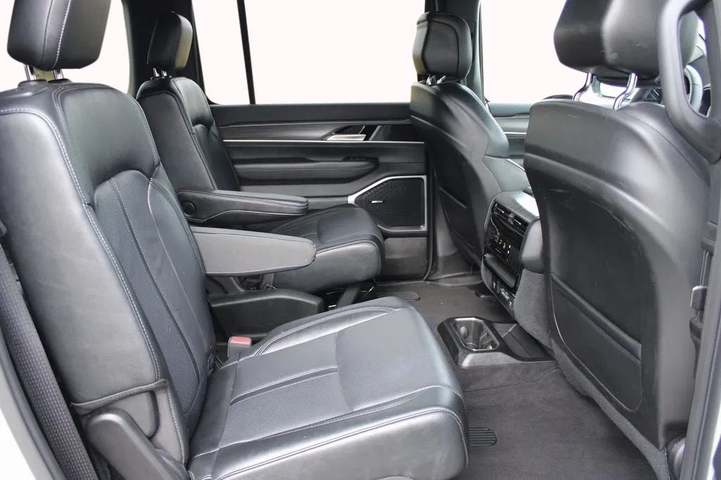 2024 Jeep Wagoneer L Series II 4x4