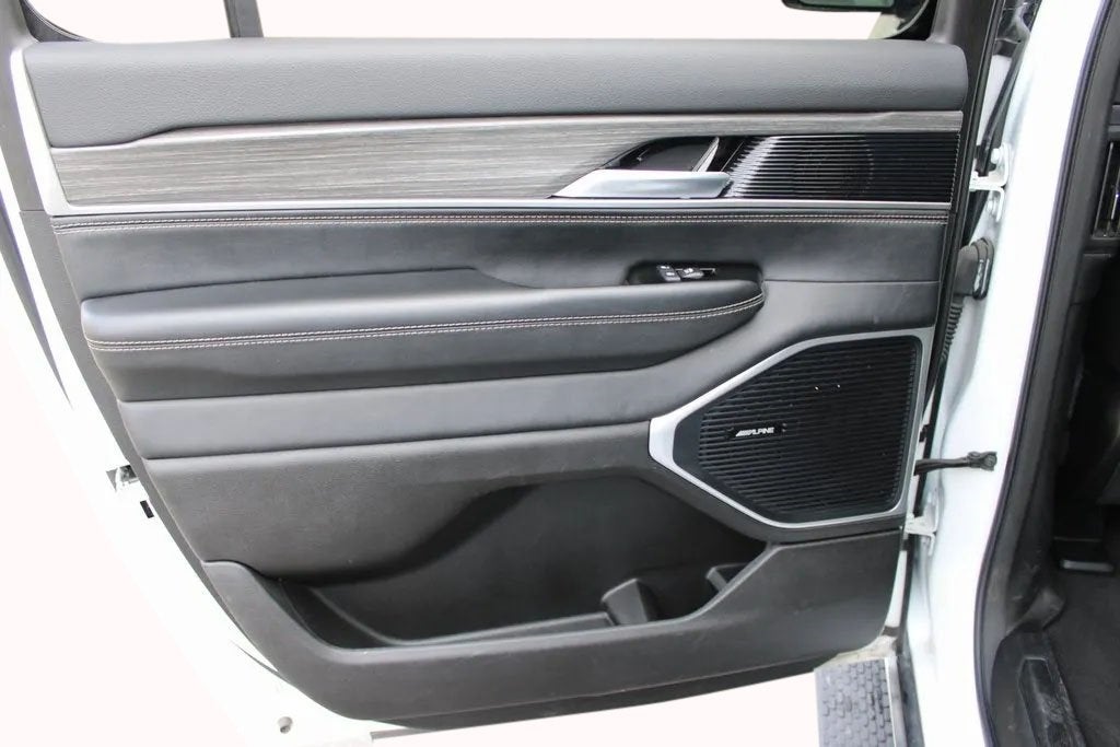 2024 Jeep Wagoneer L Series II 4x4