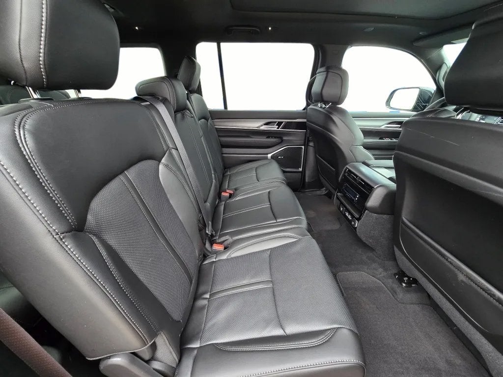 2025 Jeep Wagoneer WAGONEER 4X4