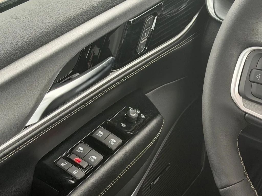 2026 Jeep Grand Wagoneer GRAND WAGONEER UPLAND 4X4