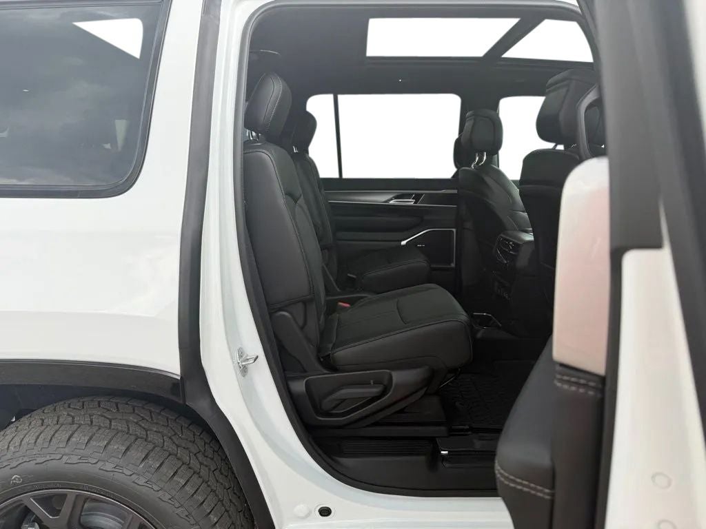 2026 Jeep Grand Wagoneer GRAND WAGONEER UPLAND 4X4