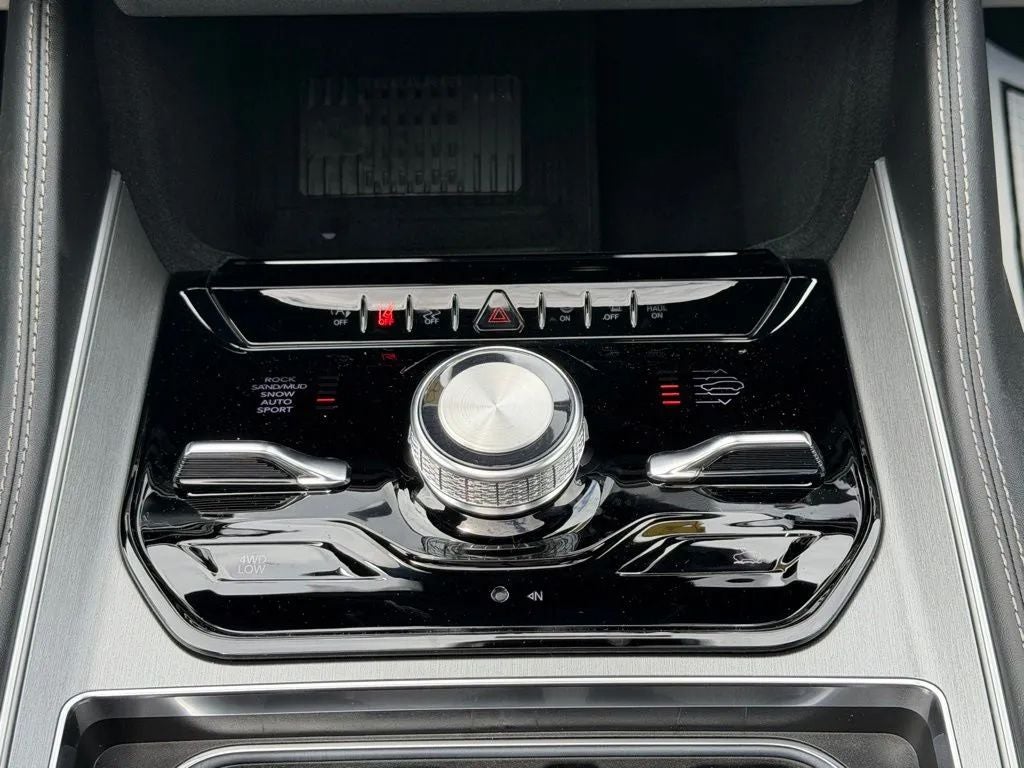 2026 Jeep Grand Wagoneer GRAND WAGONEER UPLAND 4X4