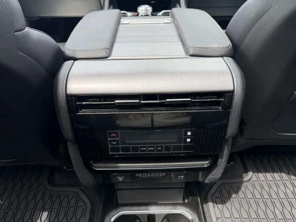 2026 Jeep Grand Wagoneer GRAND WAGONEER UPLAND 4X4