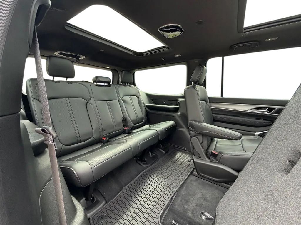 2026 Jeep Grand Wagoneer GRAND WAGONEER UPLAND 4X4