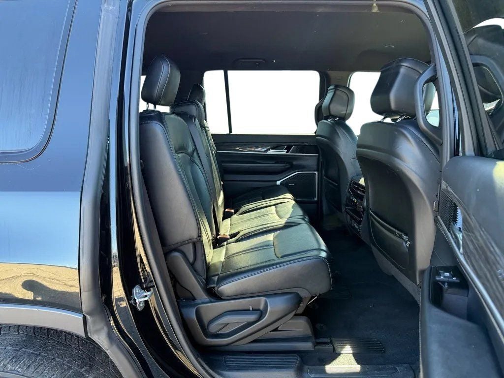 2022 Jeep Wagoneer Series II 4x4