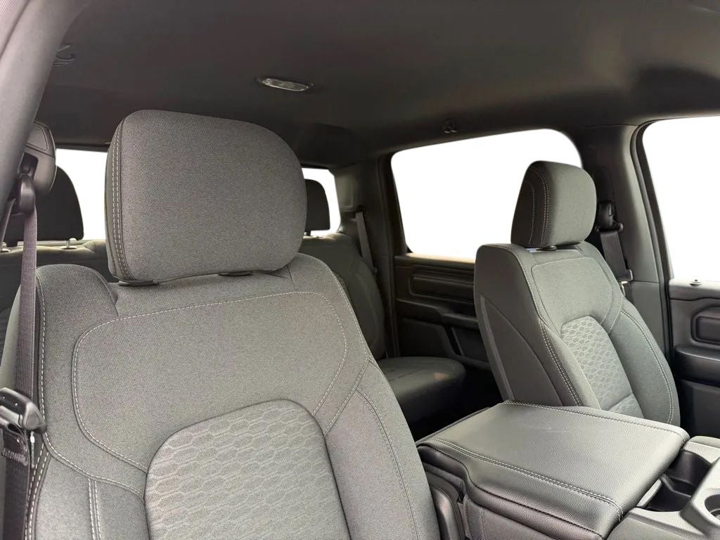 2026 RAM Ram 1500 RAM 1500 TRADESMAN CREW CAB 4X4 5'7' BOX