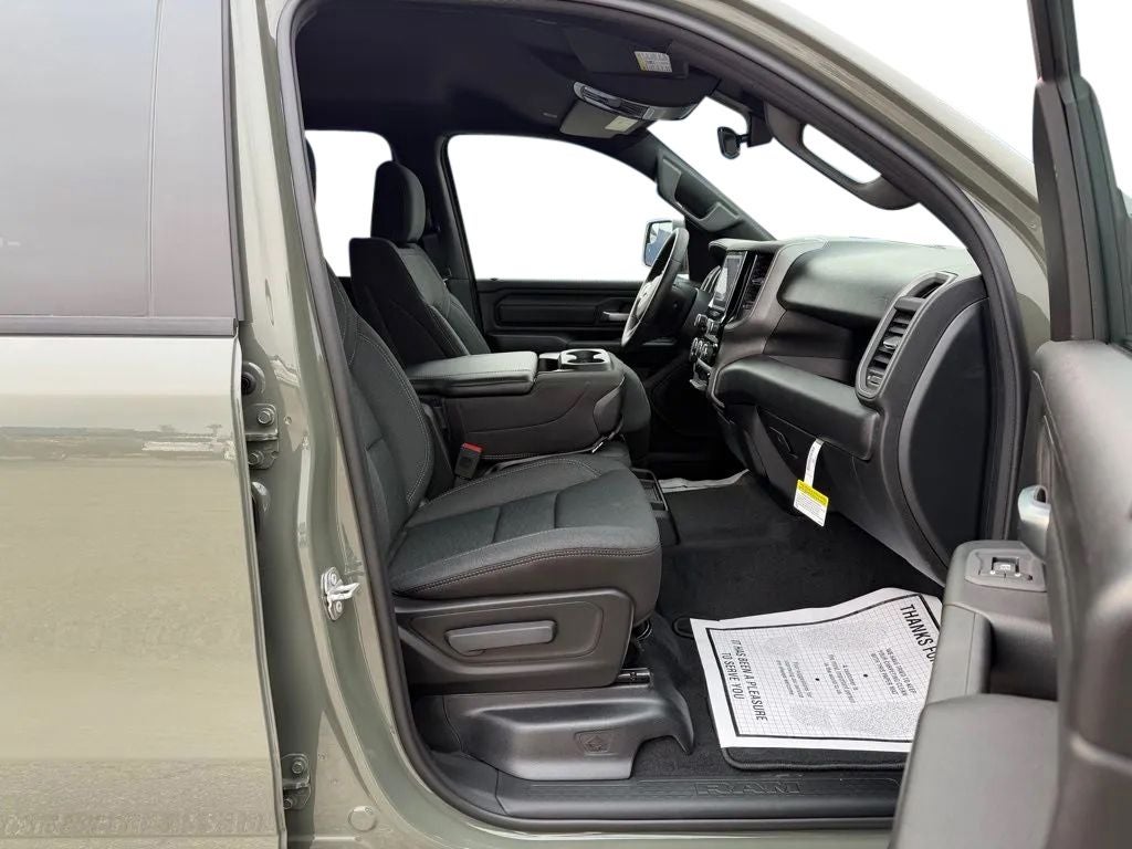 2026 RAM Ram 1500 RAM 1500 TRADESMAN CREW CAB 4X4 5'7' BOX