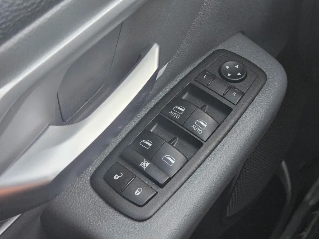 2022 RAM 1500 Big Horn Quad Cab 4x4 6'4' Box