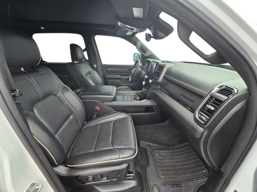 2023 RAM 1500 Limited Crew Cab 4x4 5'7' Box