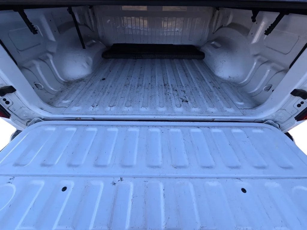 2020 RAM 1500 Laramie Crew Cab 4x4 5'7' Box