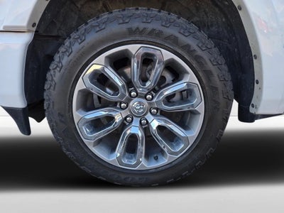 2020 RAM 1500 Laramie Crew Cab 4x4 5'7' Box