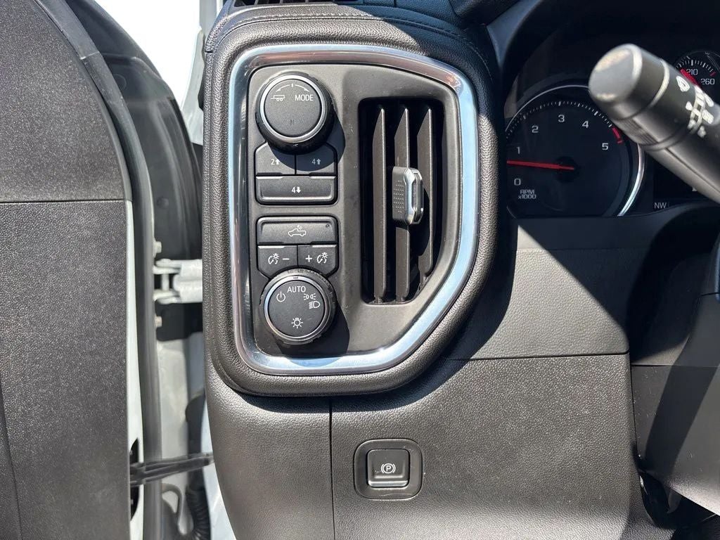 2021 Chevrolet Silverado 2500HD 4WD Crew Cab Standard Bed LT