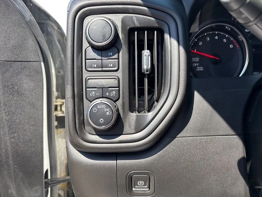 2022 Chevrolet Silverado 1500 LTD Custom Trail Boss