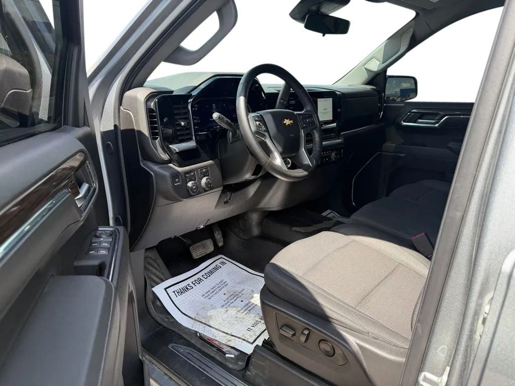 2024 Chevrolet Silverado 1500 4WD Crew Cab Short Bed LT
