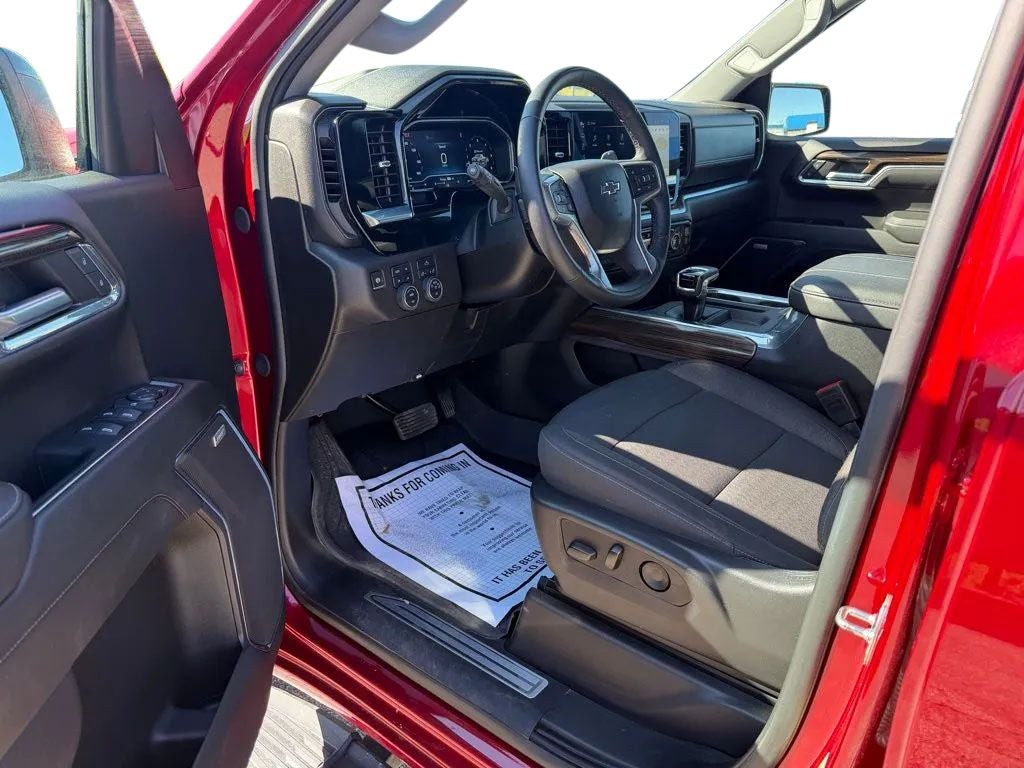 2024 Chevrolet Silverado 1500 4WD Crew Cab Short Bed RST