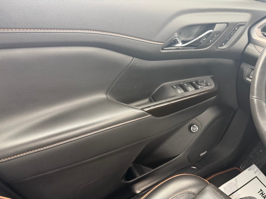 2022 GMC Acadia AWD AT4