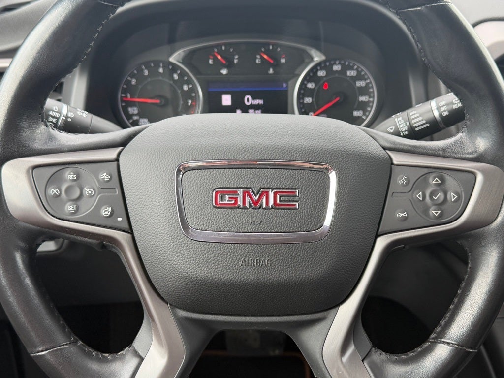 2022 GMC Acadia AWD AT4