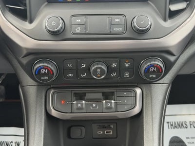 2022 GMC Acadia AWD AT4