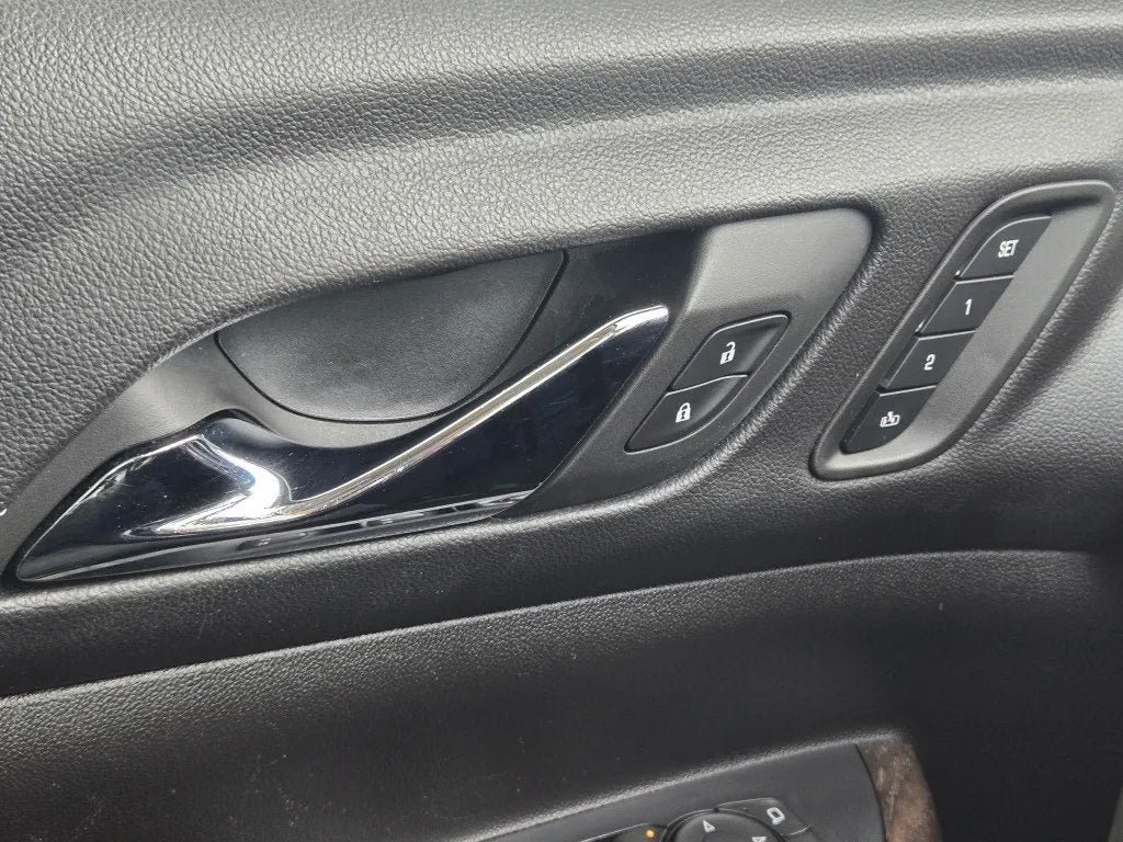 2022 GMC Acadia FWD Denali