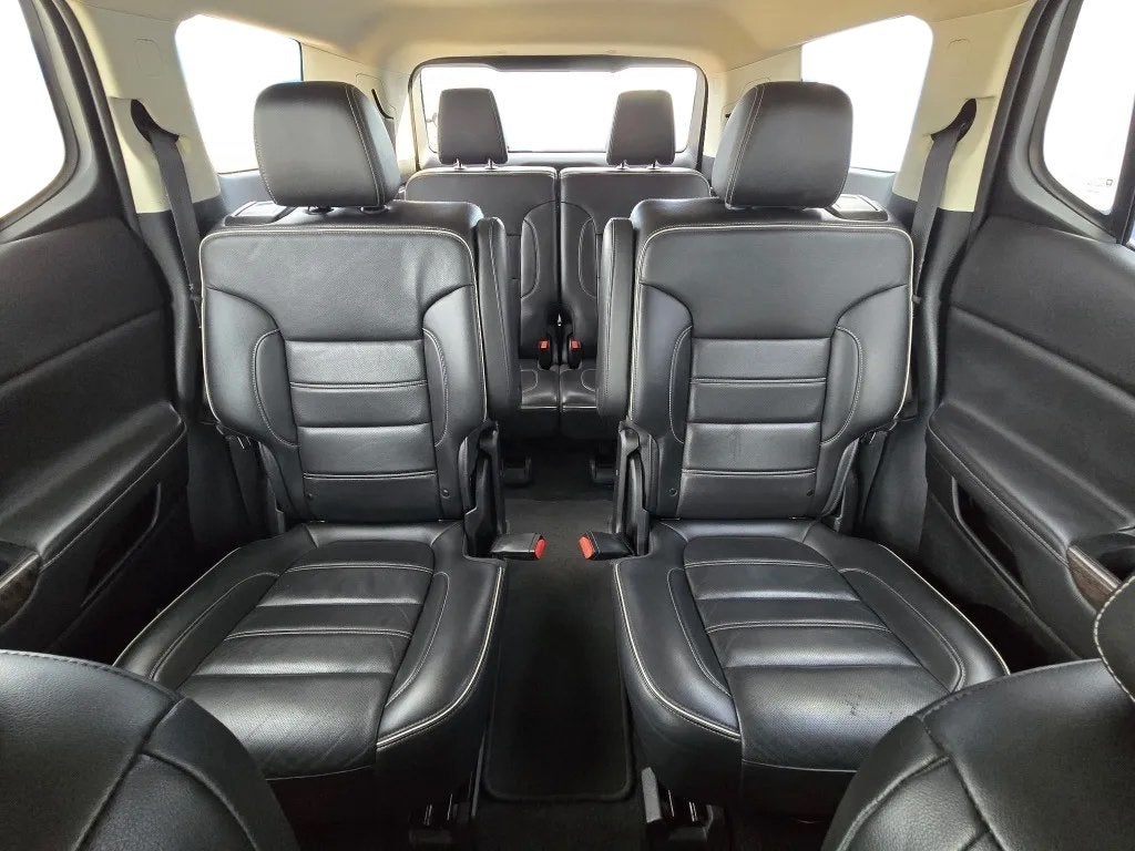 2022 GMC Acadia FWD Denali