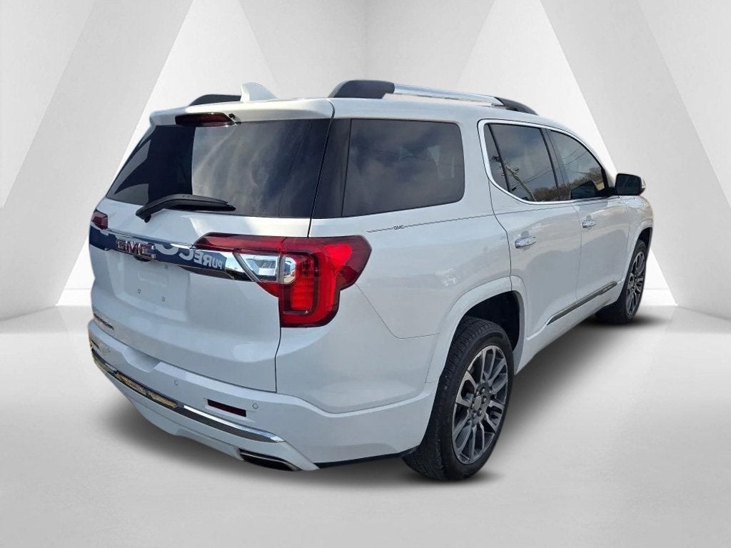 2022 GMC Acadia FWD Denali