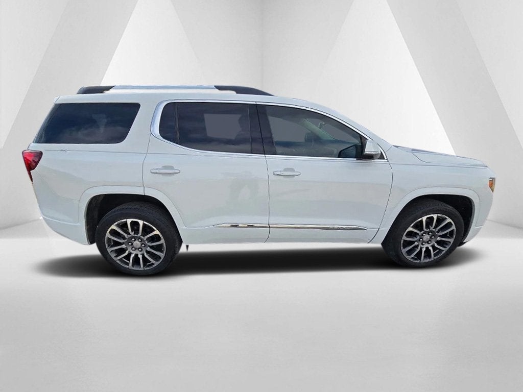 2022 GMC Acadia FWD Denali