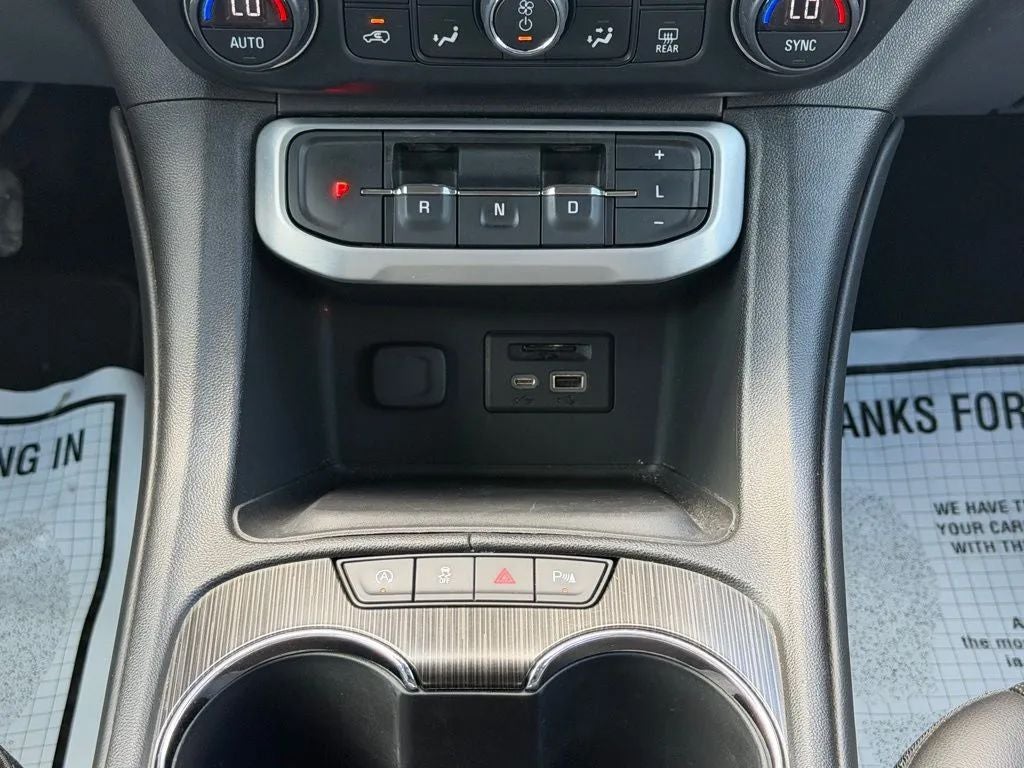 2022 GMC Acadia AWD SLT