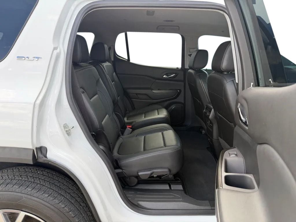 2022 GMC Acadia AWD SLT