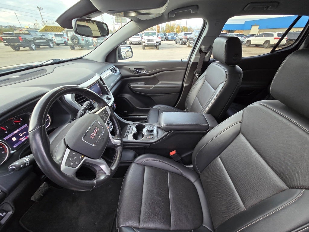 2022 GMC Acadia AWD SLT