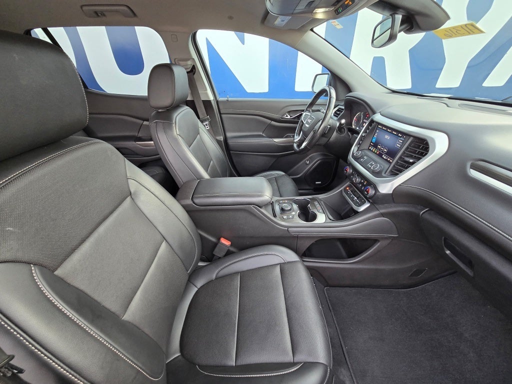 2022 GMC Acadia AWD SLT