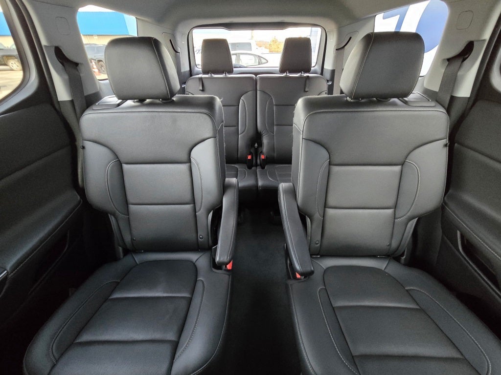 2022 GMC Acadia AWD SLT