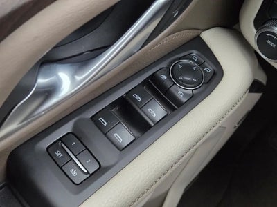 2022 GMC Yukon XL 4WD Denali