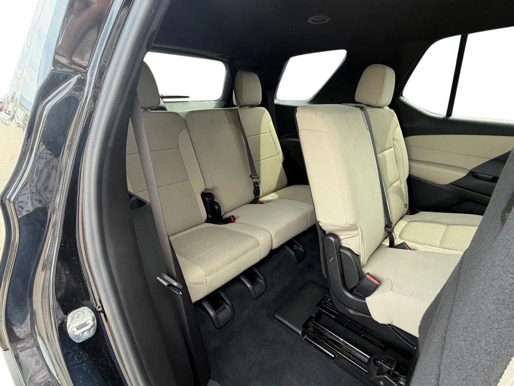 2023 Chevrolet Traverse FWD LS