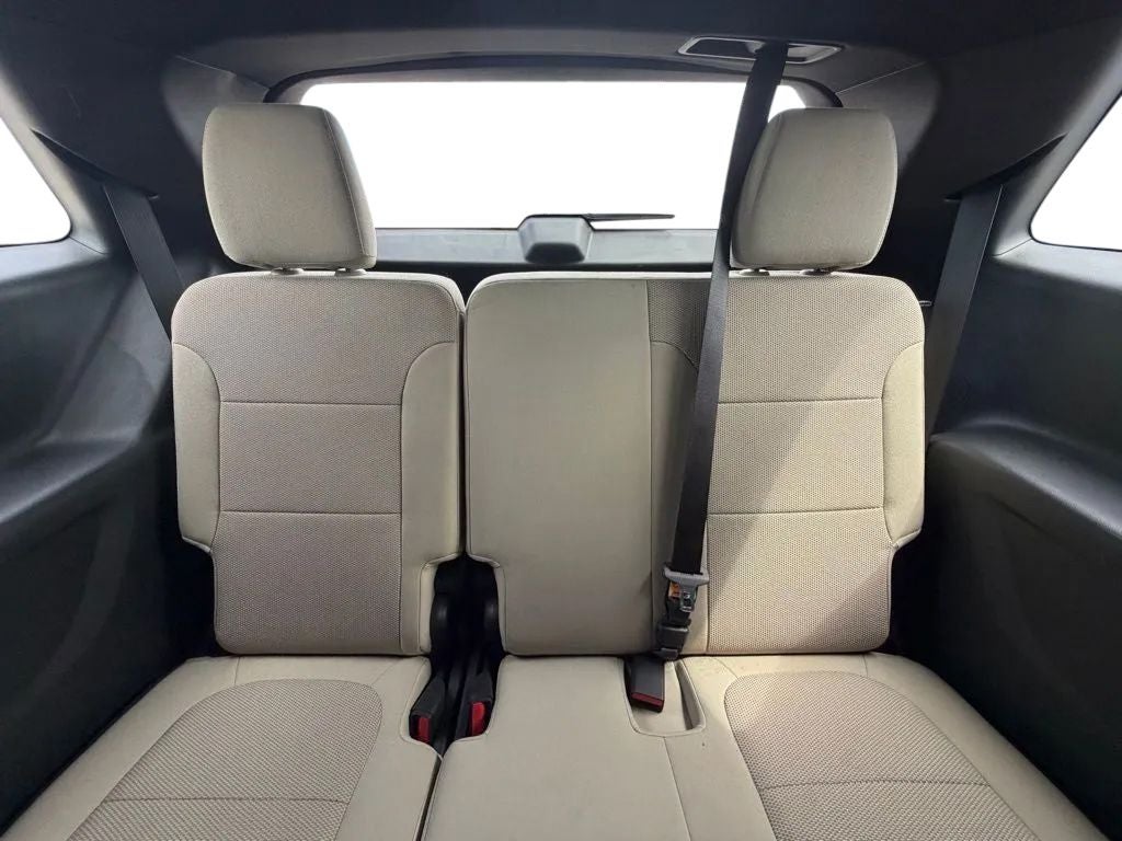 2023 Chevrolet Traverse FWD LS