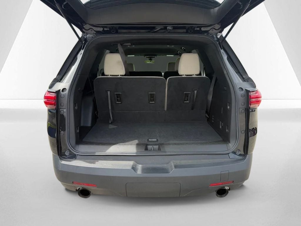 2023 Chevrolet Traverse FWD LS